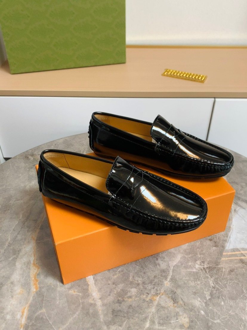 Louis Vuitton Men's Black Leather Loafers - Tan Interior