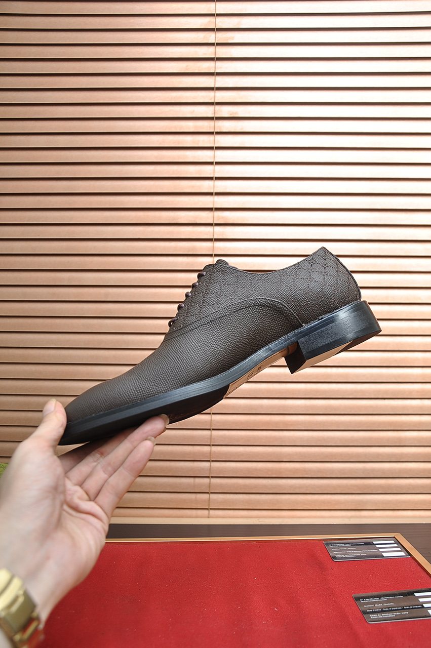 Gucci Textured-Panel Lace-Up Dress Shoes
